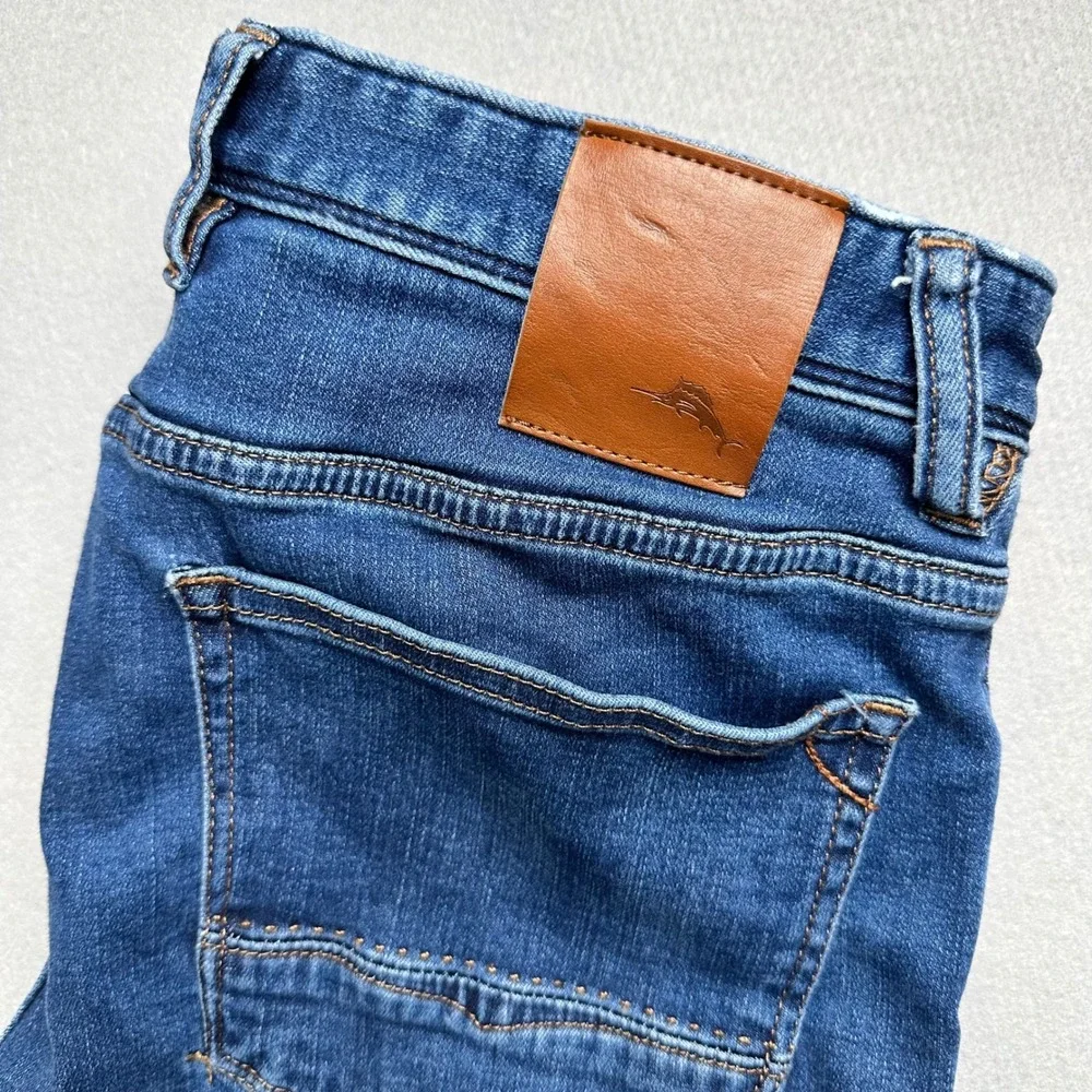 Tommy Bahama Jeans Mens 34 Blue Medium Wash Straight Leg Stretch Denim Marlin - Picture 1 of 10